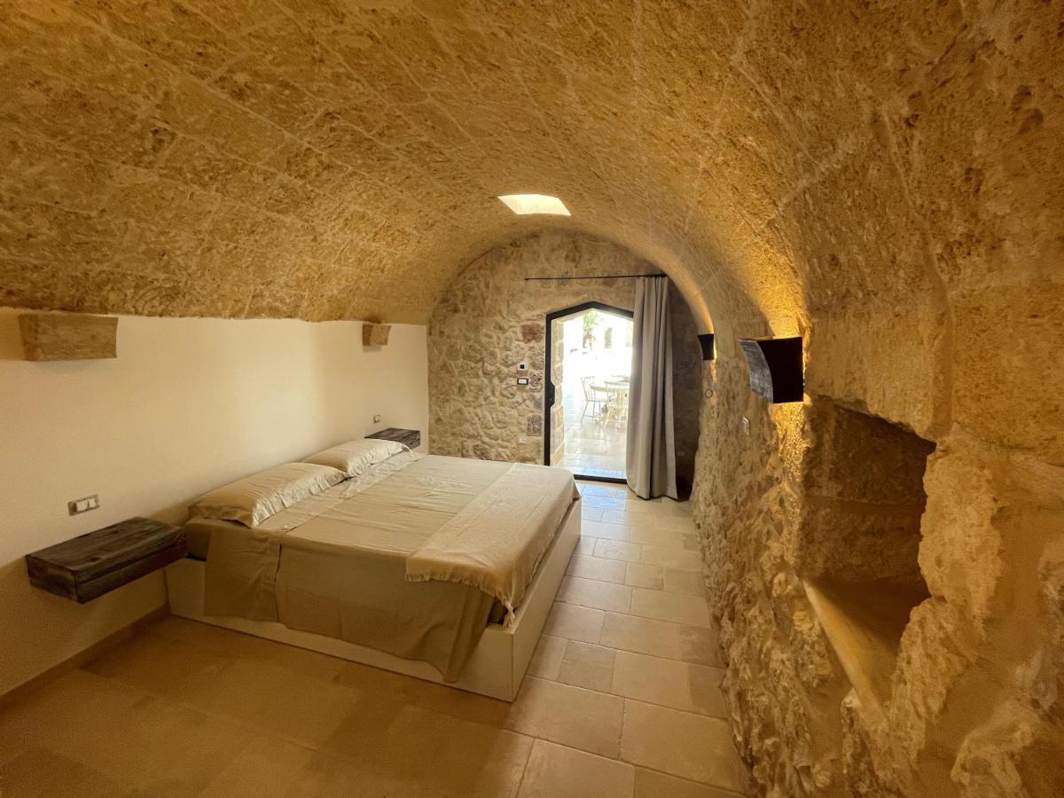 Le Liame Antico Trullo Villa Gagliano del Capo Luaran gambar