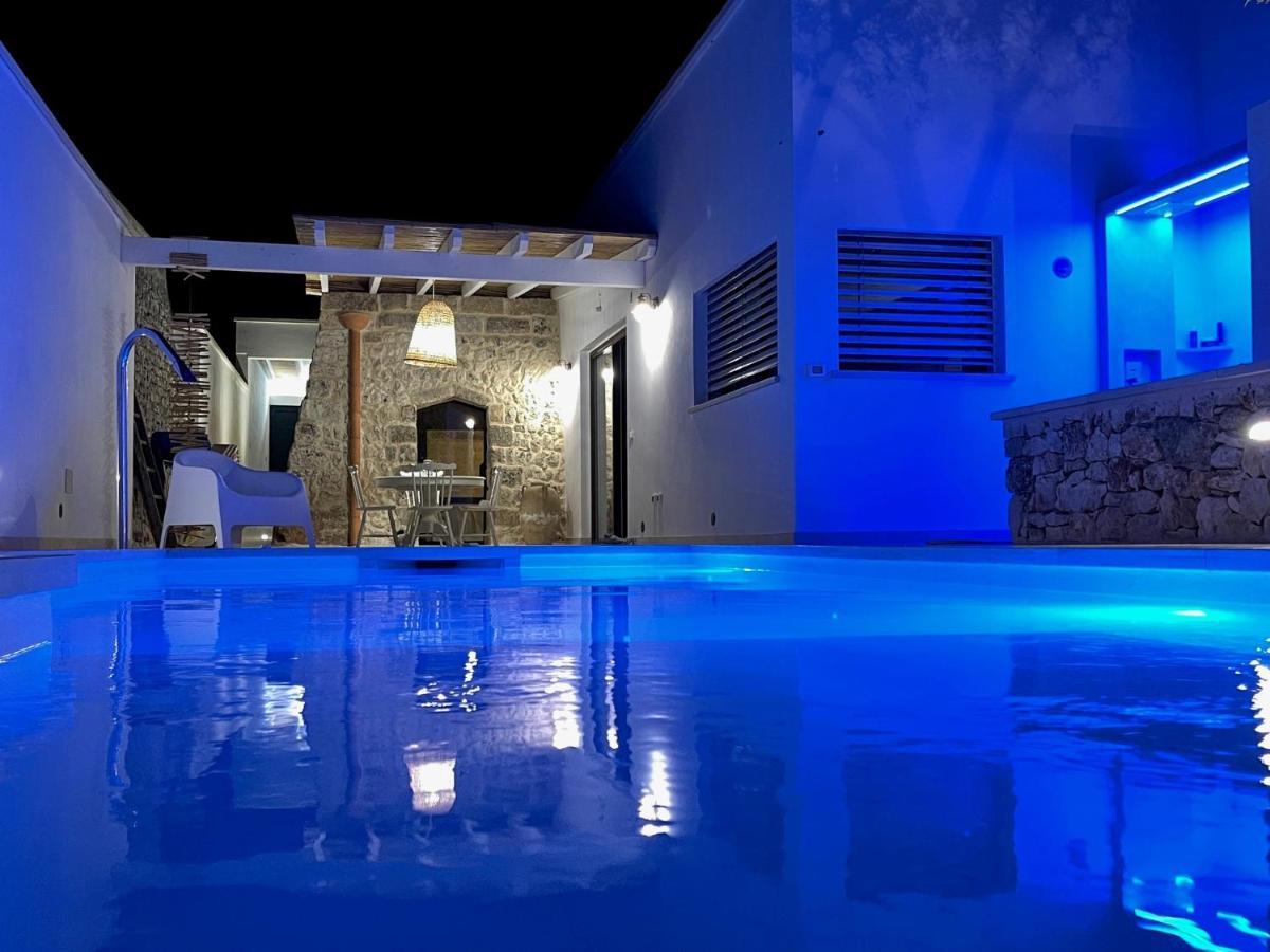 Le Liame Antico Trullo Villa Gagliano del Capo Luaran gambar
